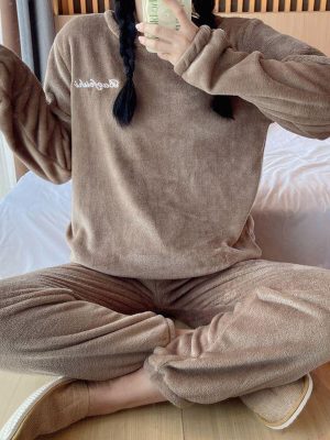 Autumn Winter Warm Flannel Pajamas for Women Students Cute Plus Velvet Thicken Loose Sleepwear Set Coral Velvet