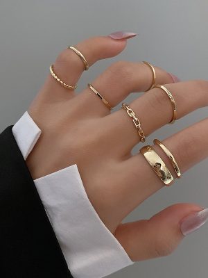 7pcs Fashion Jewelry Rings Set Hot Selling Metal Hollow Round Opening Women Finger Ring for Girl Lady Party Wedding Gifts