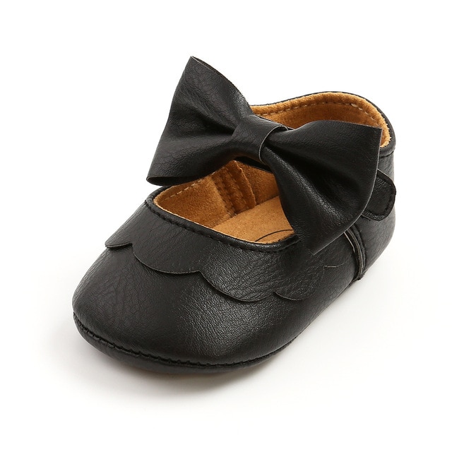 Black bow-knot