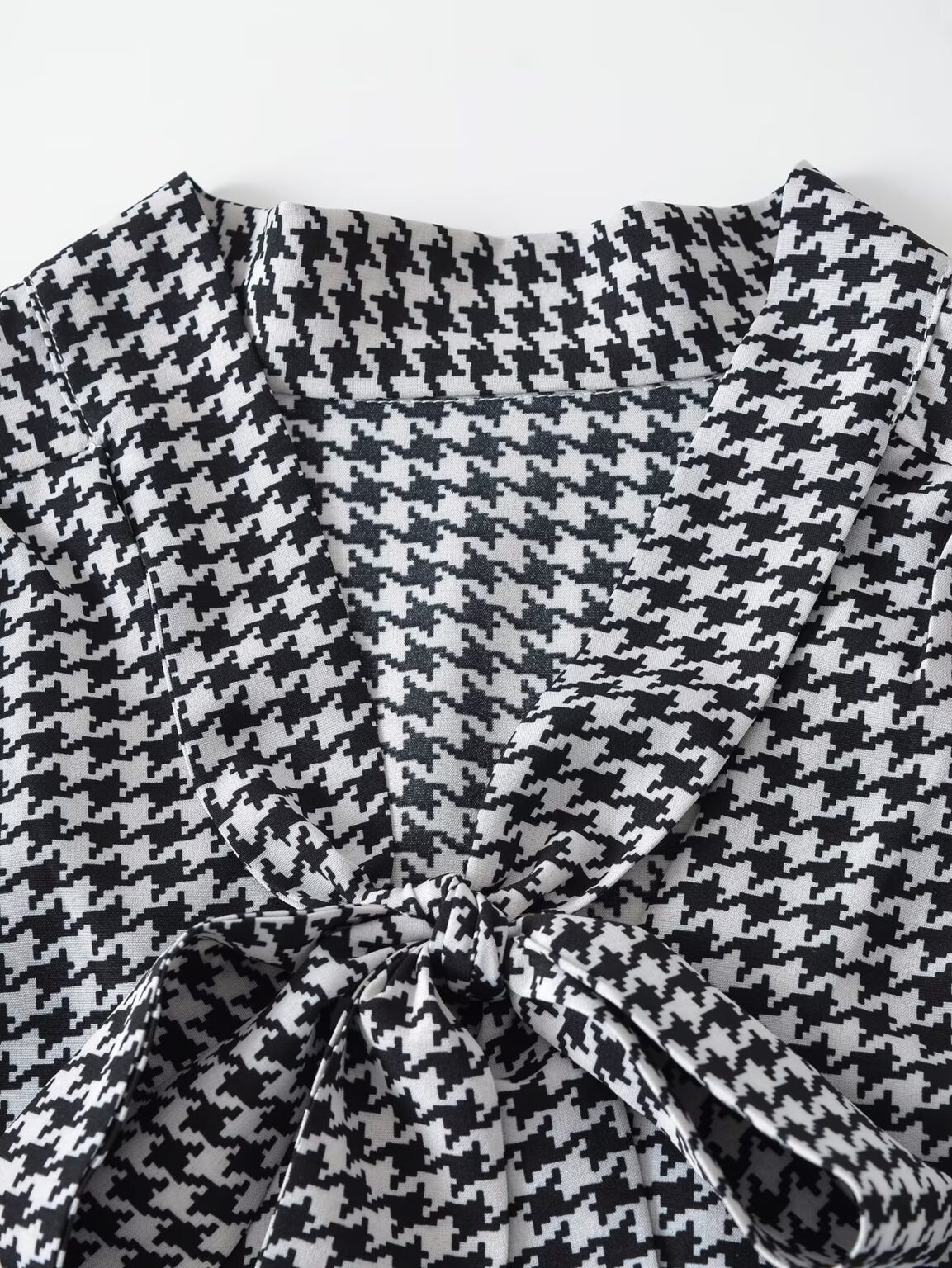 Bow Black White Plaid Fleece Shirt Women Long Sleeve Warm Winter Fresh Student Shirt - Image 3