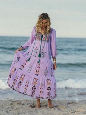 Women  Summer Long Bohemian Folk Holiday Embroidered Lantern Sleeve Cake Tracing Long Dress