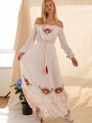 Women  Spring and Summer Bohemian Vacation Elegant Embroidered Goddess Tracing Dress