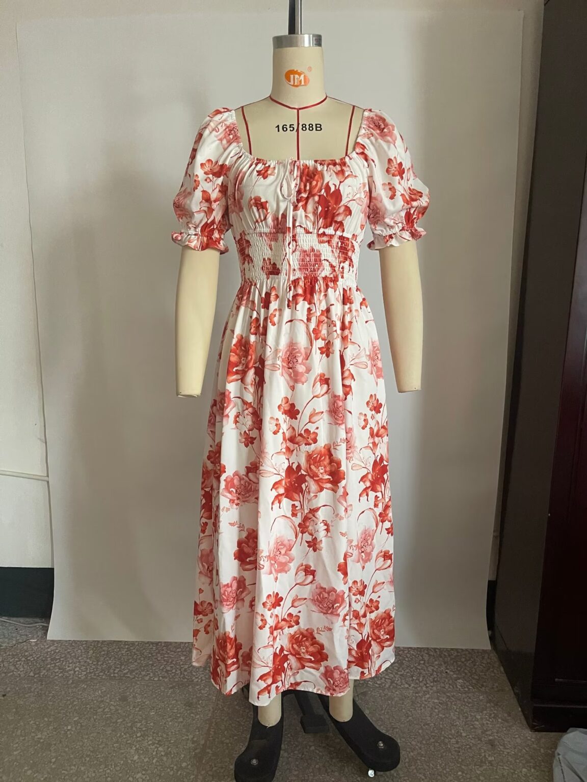 Gentle Square Collar Printed Dress for Women Summer Waist Tight Figure Flattering Wide Hem Maxi Dress - Image 4