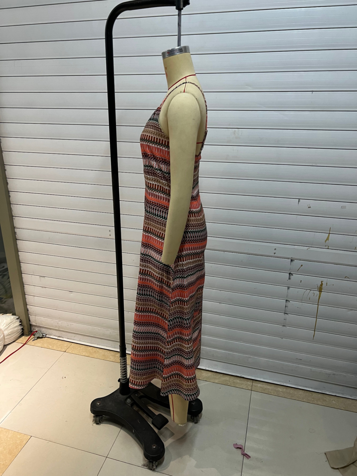 Geometric Abstract Print Sweetheart Neckline Spaghetti Strap Dress - Image 4