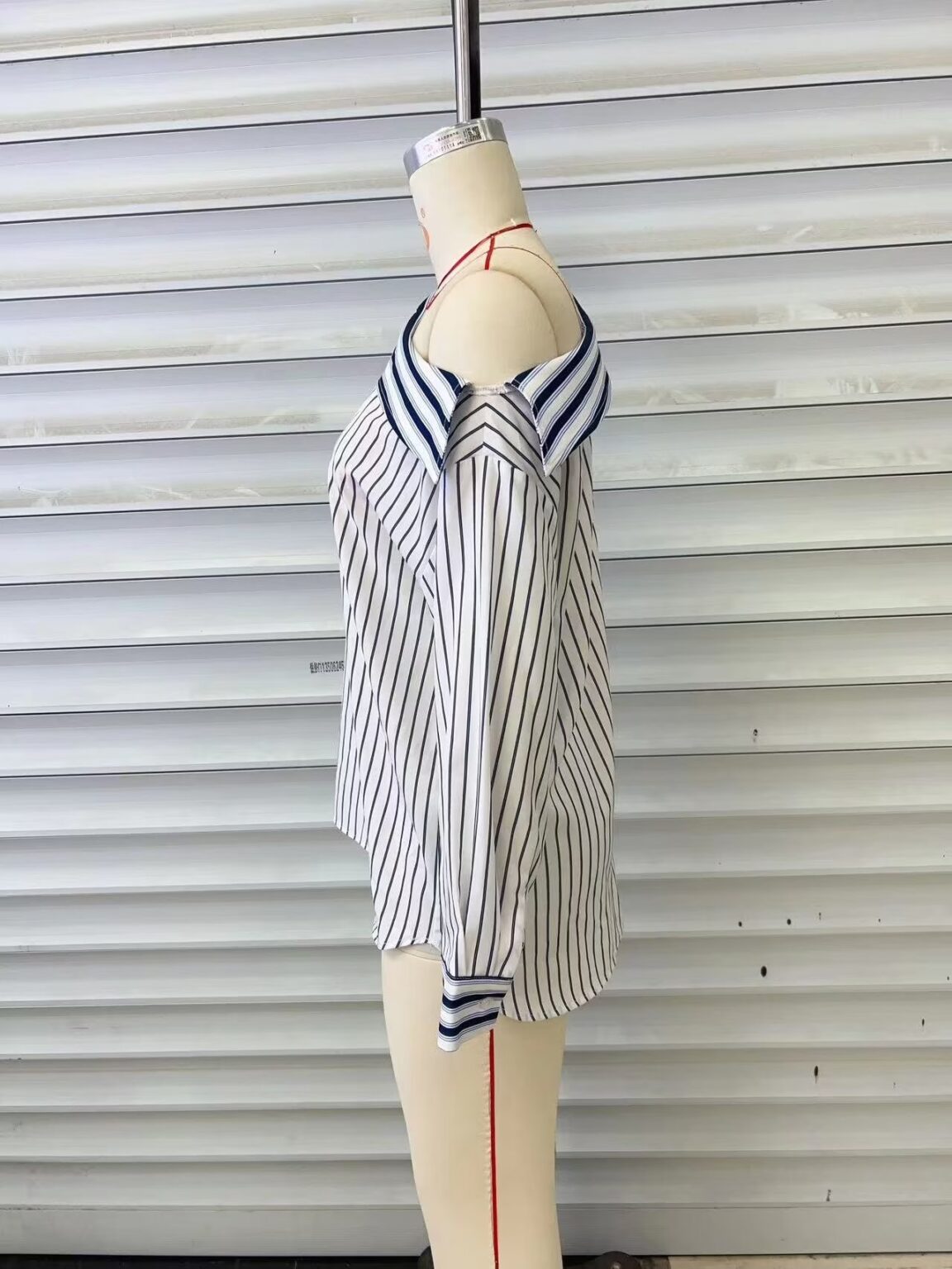 Autumn Clothing Elegant Striped Halter Personality Exposed Shoulder Design Long Sleeve Shirt Women - Image 4