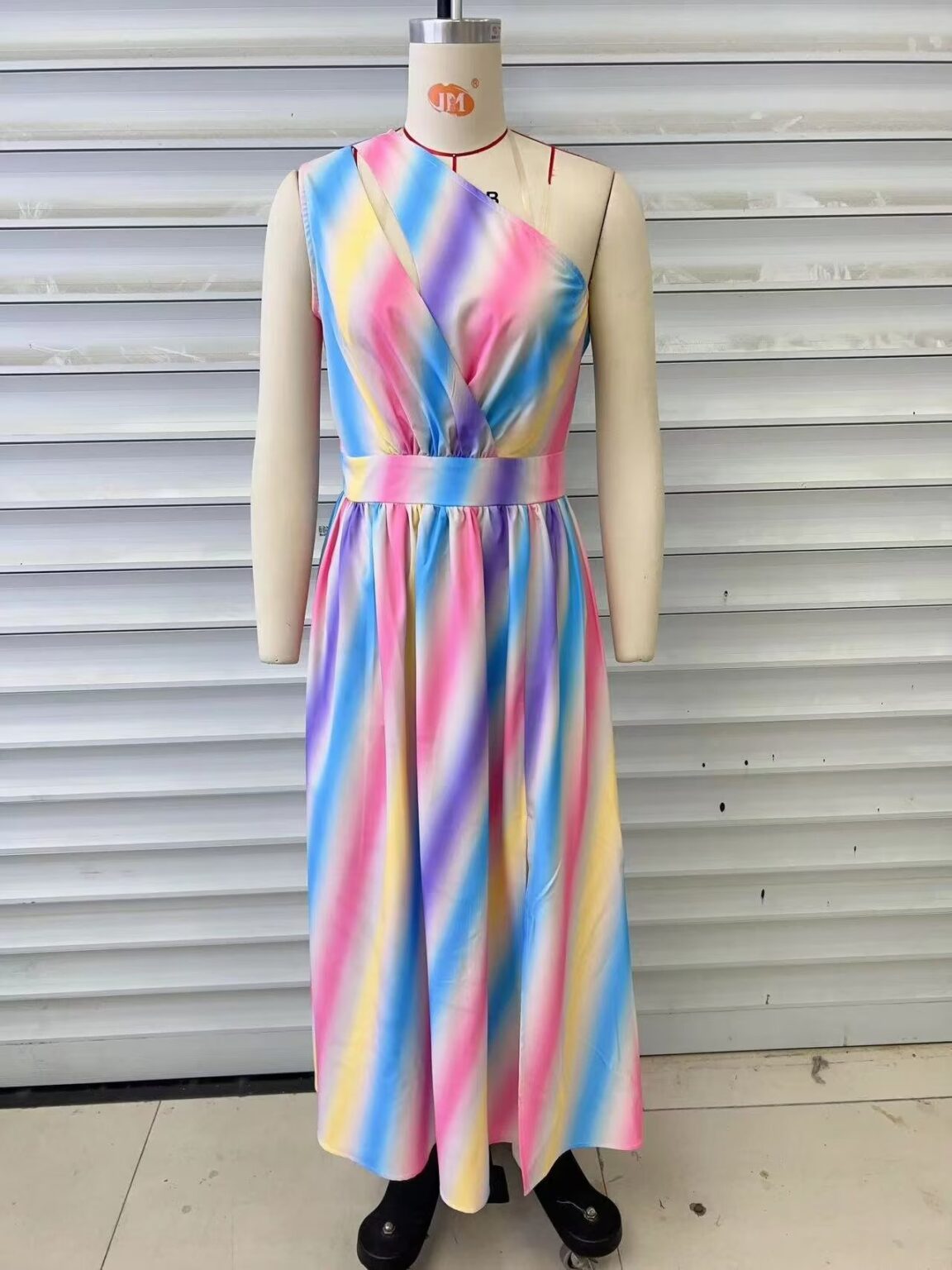 Off Shoulder Slit Back Zipper Maxi Dress Pleating Sexy Party Dress - Image 3