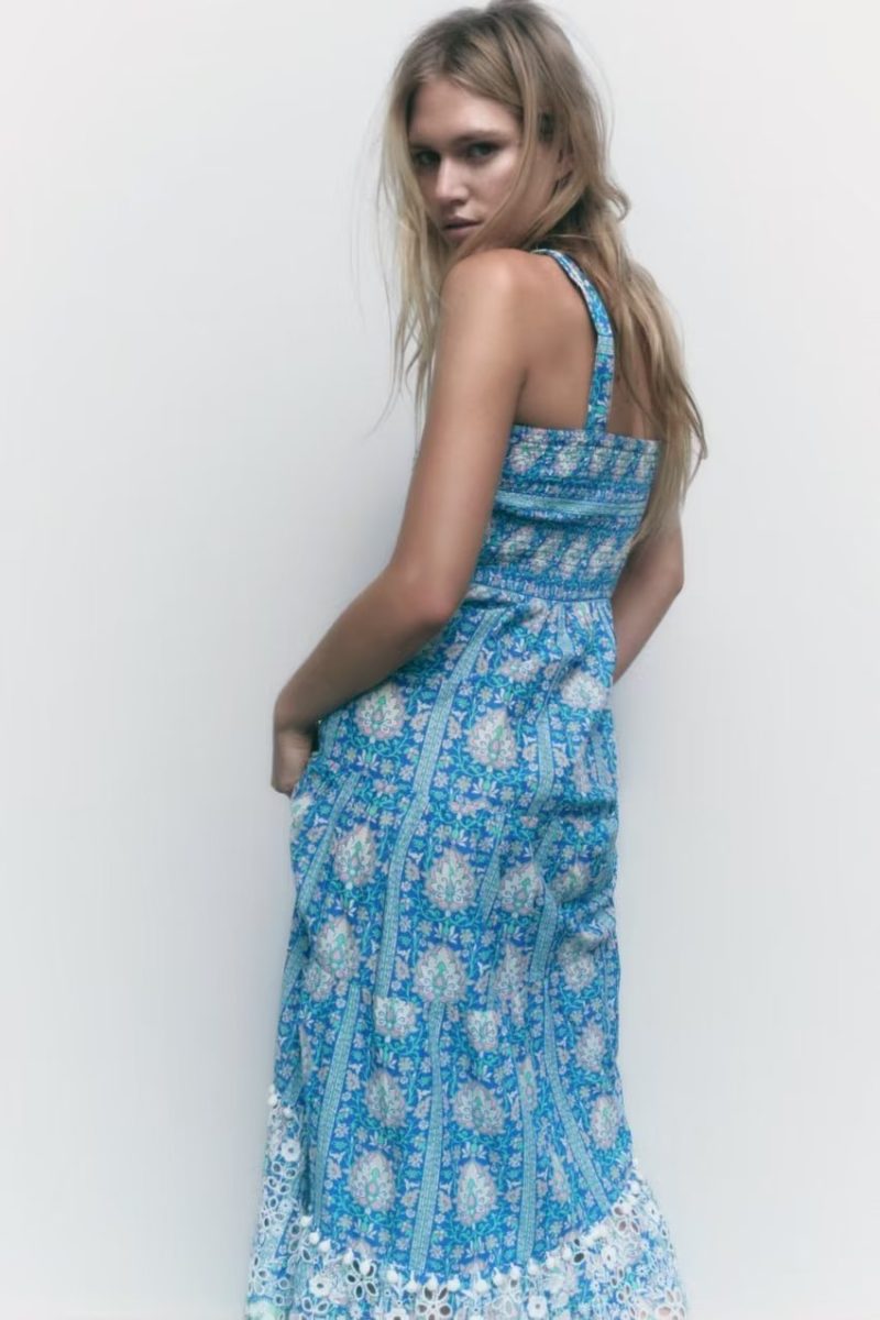 Women Wear Printed Maxi Dress - Image 2