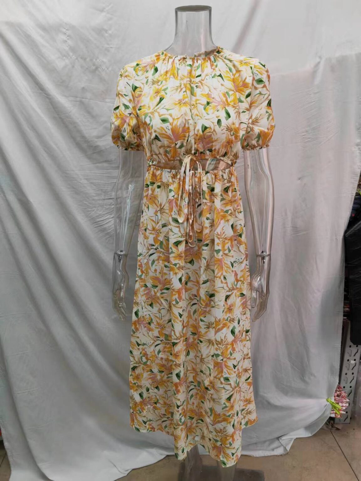 Women Waist Revealing Long Dress Printed Short Sleeve Puff Sleeve Dress - Image 7