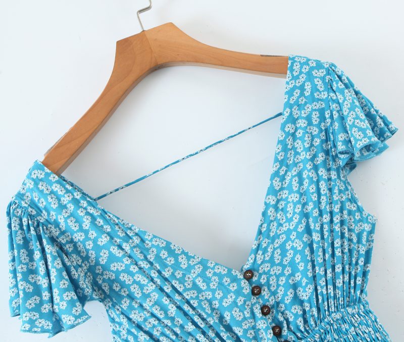 Spring Seaside Vacation Cardigan Lace up Sexy Waist Trimming Long Beach Dress - Image 3