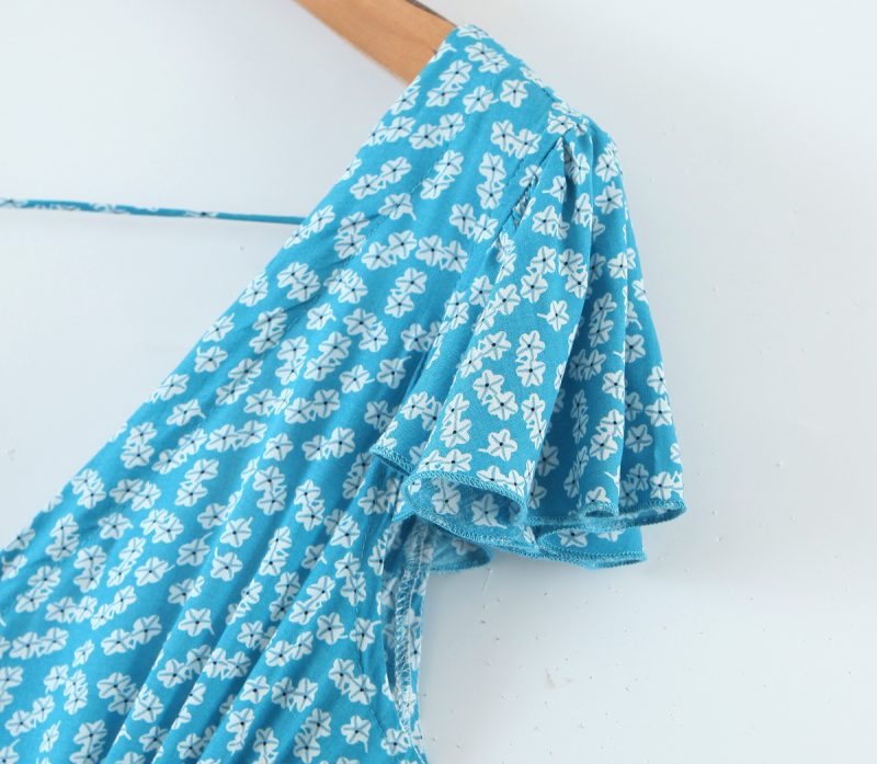 Spring Seaside Vacation Cardigan Lace up Sexy Waist Trimming Long Beach Dress - Image 5