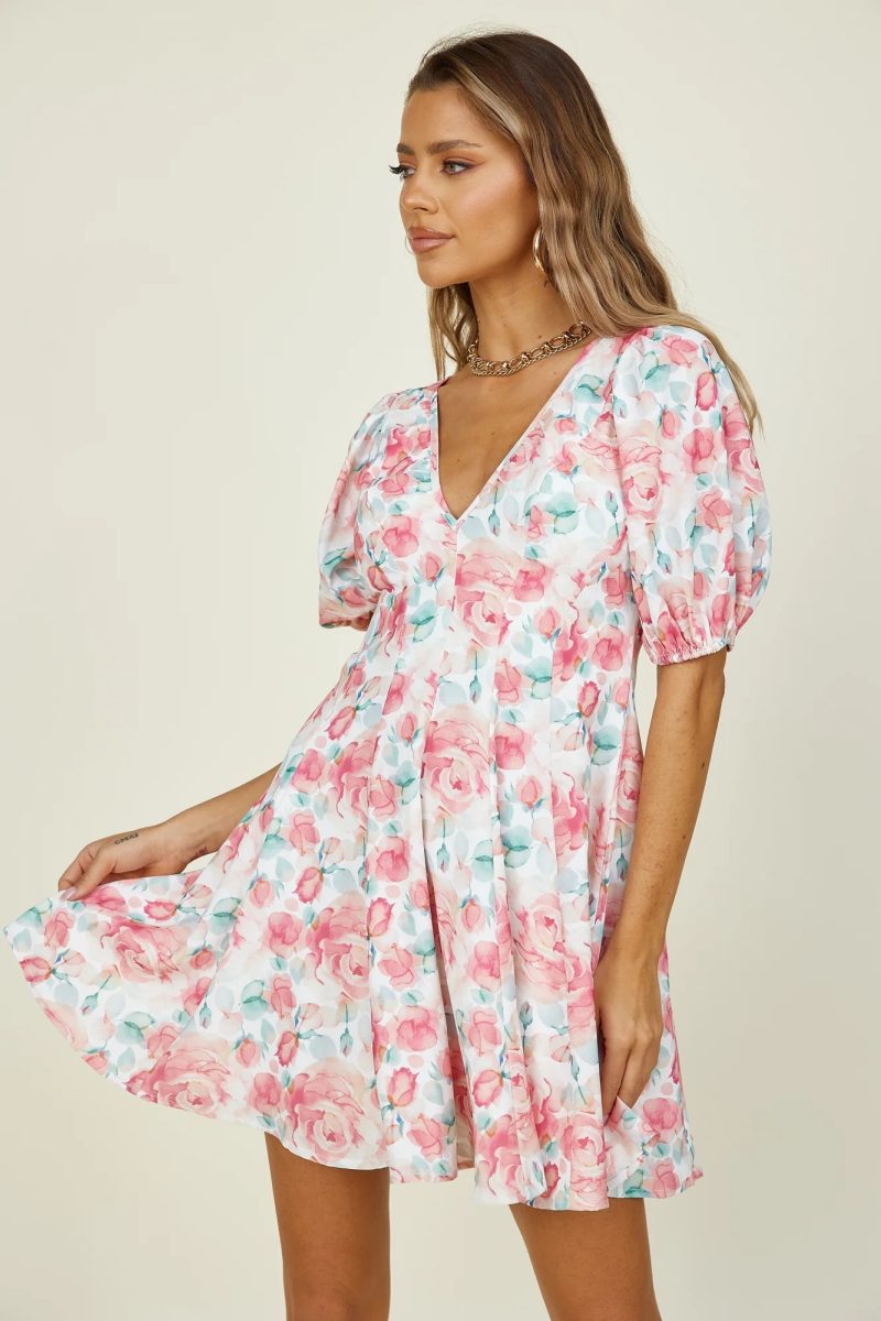 Women  Spring and Summer New Short Sleeved V neck Printed Dress - Image 4