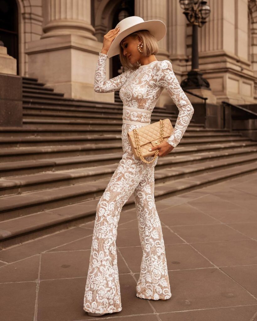 Socialite Wind Synthetic Lace Refined Grace Slim Fit Bodysuit - Image 4