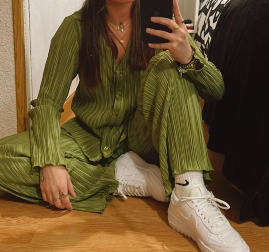 Women Clothing Spring Fine Pleated Satin Slim Long-Sleeved Green Shirt Top textured