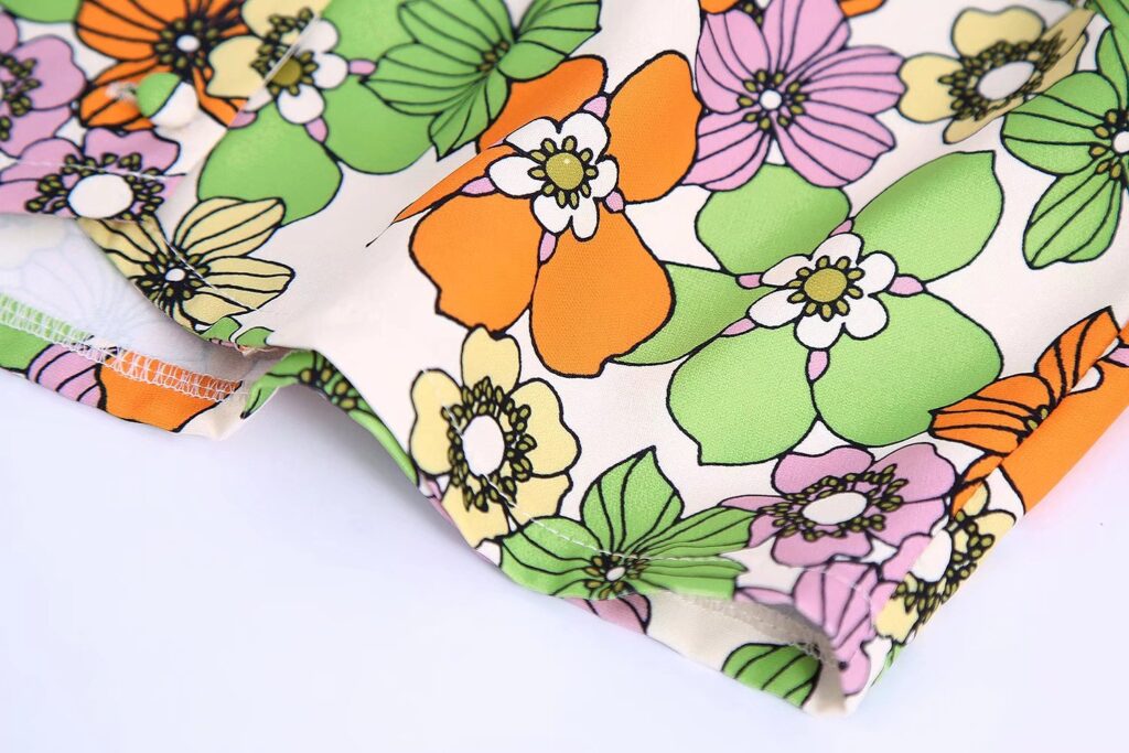 Summer Women Clothing Floral Printed V-neck Puff Sleeve Short Shirt Top - Image 4