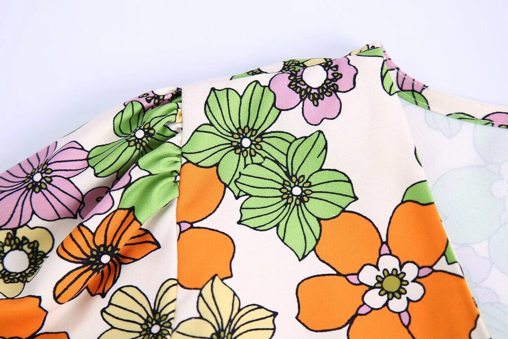 Summer Women Clothing Floral Printed V-neck Puff Sleeve Short Shirt Top - Image 8