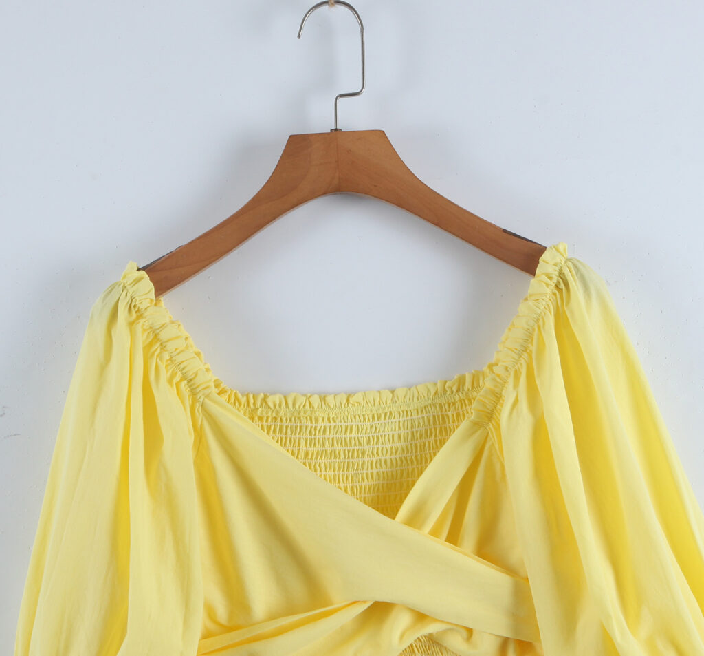 French Sexy V-neck Back Elastic Lace Shirt Women Short Western Pullover Long Sleeve Short Top - Image 2