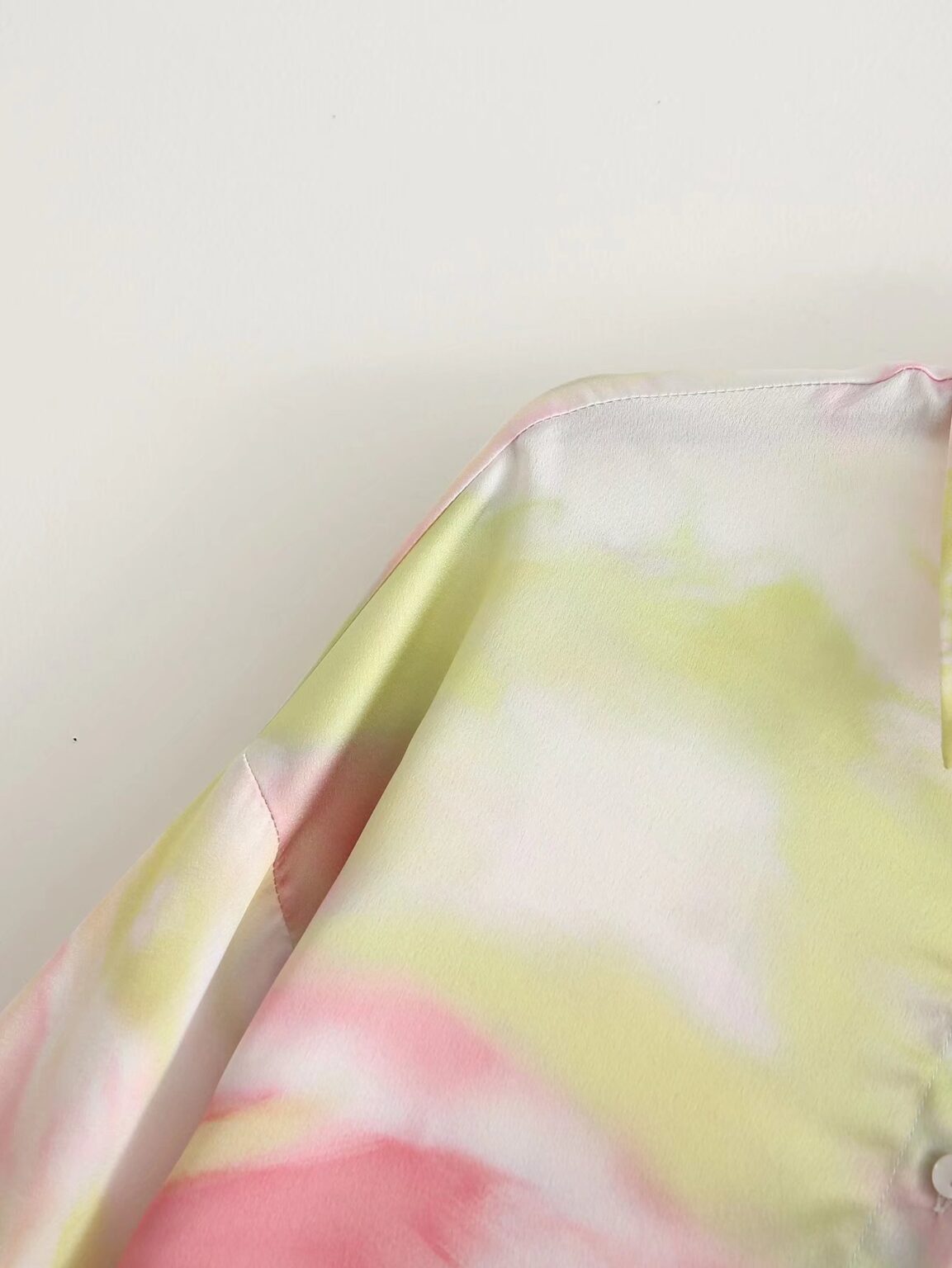 Summer New Women Shirt Front Short Back Long Collared Long Sleeve Satin Tie-Dyed Shirt - Image 3
