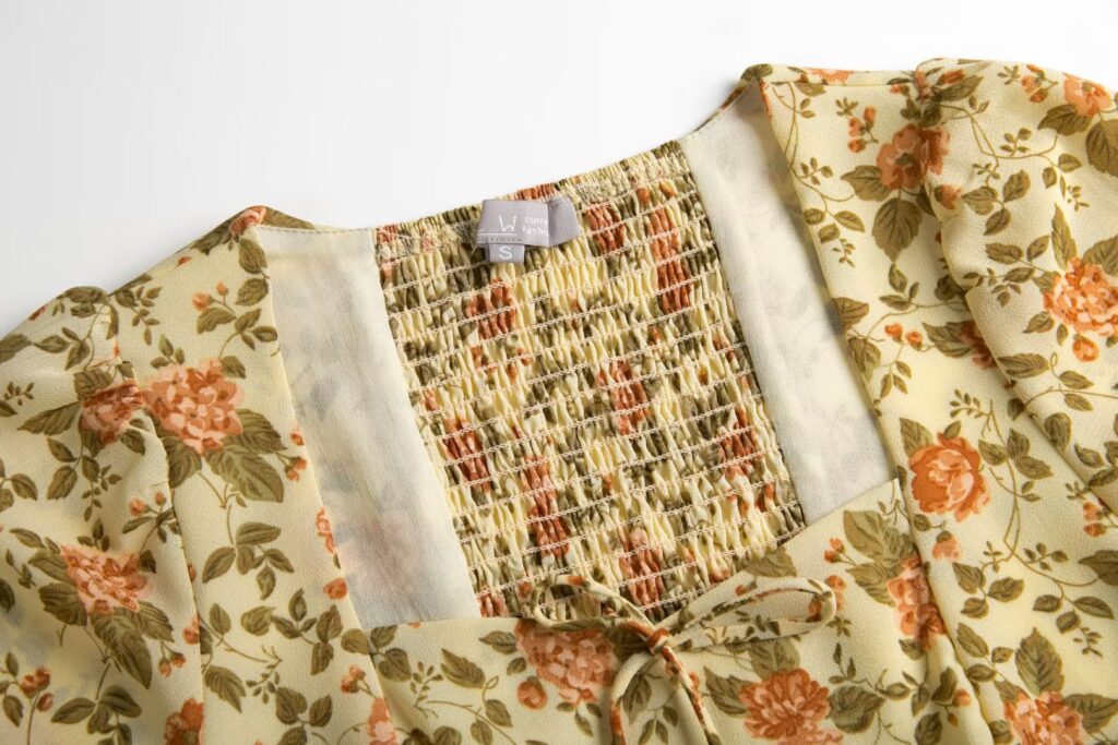 Summer Trendy Slim Shirt Square Collar Shirt French Vintage Small Floral Puff Sleeve Top Women - Image 3