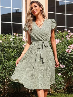 New Summer Printed Green Pleated V-neck Dress Vacation Boho Dress Ruffled Sleeve Dress