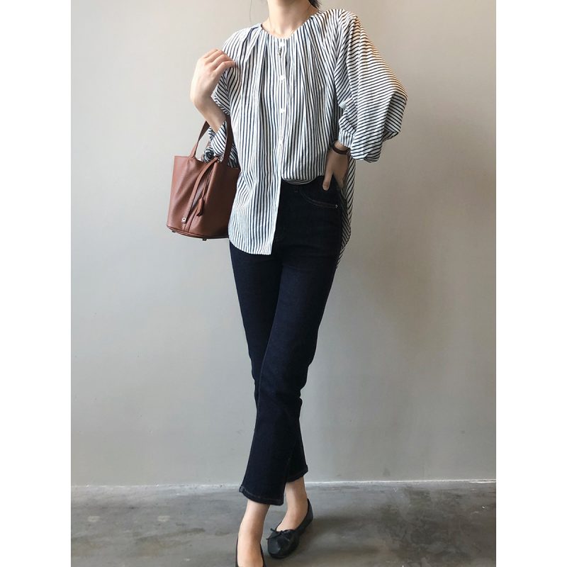 Loose round Neck Striped Shirt Spring Simple Graceful Bai Match Three Quarter Sleeve Shirt - Image 4