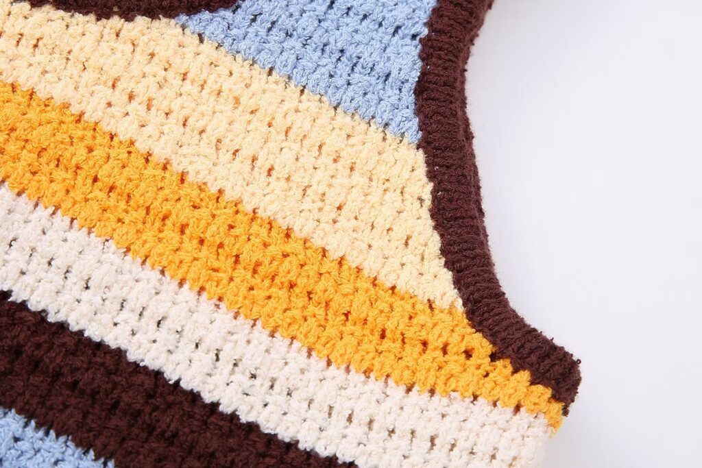 Summer Women Clothing Color Matching Knitted Top Shorts Suit - Image 7