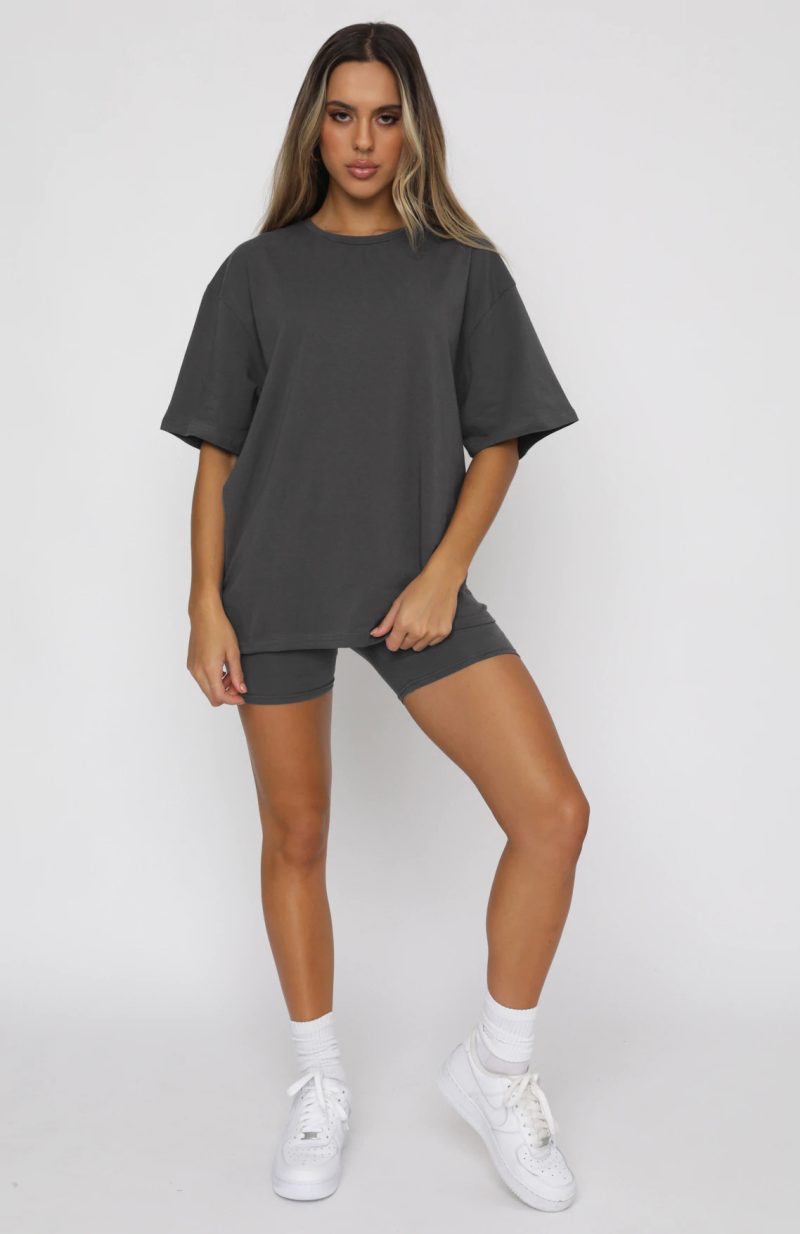 Summer Solid Color Short Sleeve round Neck Pullover Top Urban Casual Shorts Suit Women - Image 4