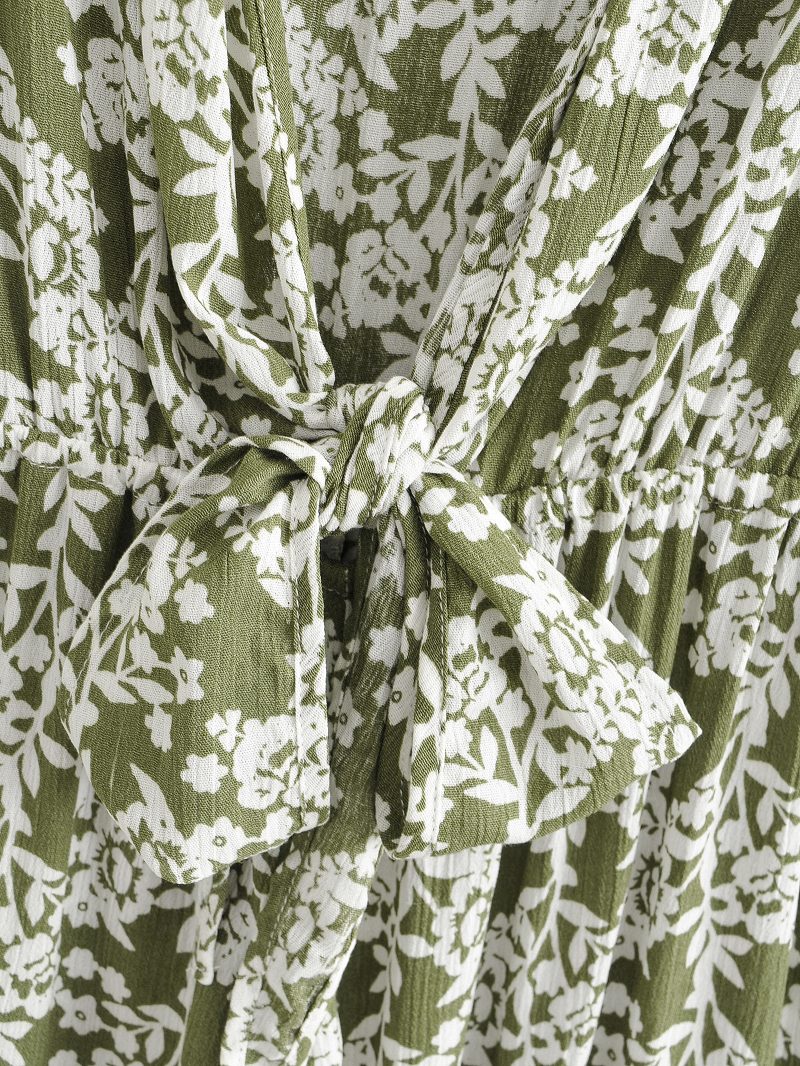 Autumn Seaside Holiday Floral Print Batwing Sleeve V neck Lace up Three Color Romper - Image 6