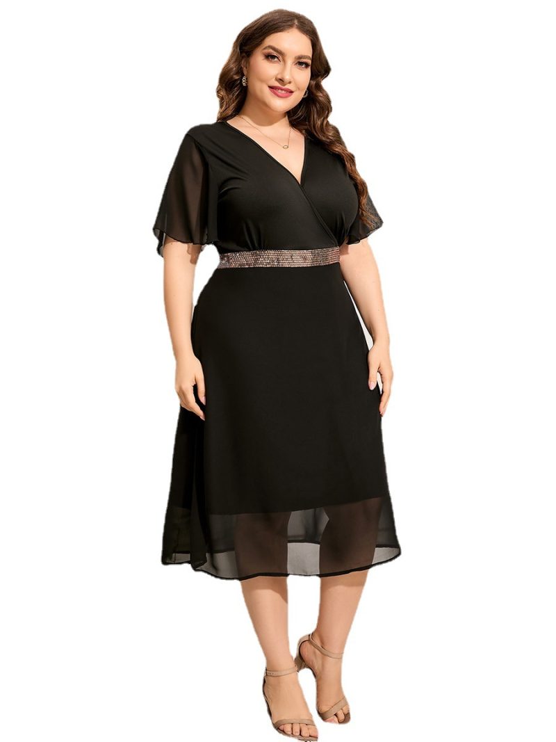Plus Size Ladies  V-neck Casual Stitching Short Sleeve Large Swing Dress - Image 5