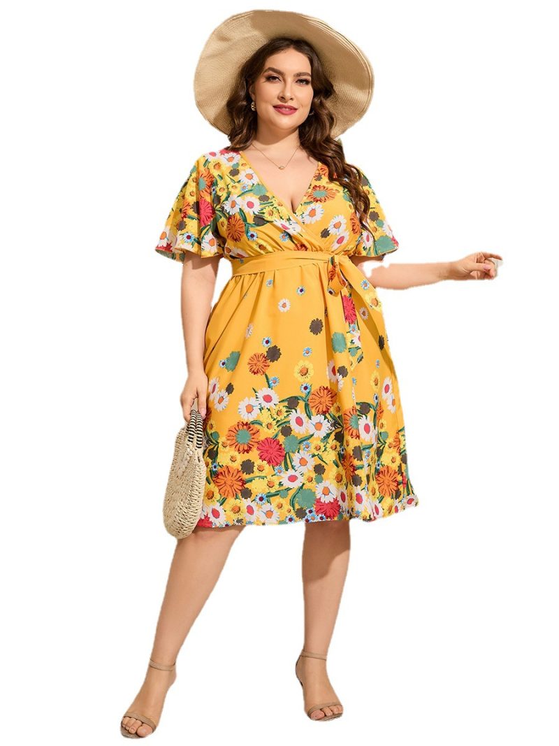 Plus Size Ladies  V-neck Short-Sleeved Lace Printing Casual Holiday Mid-Length Dress - Image 5