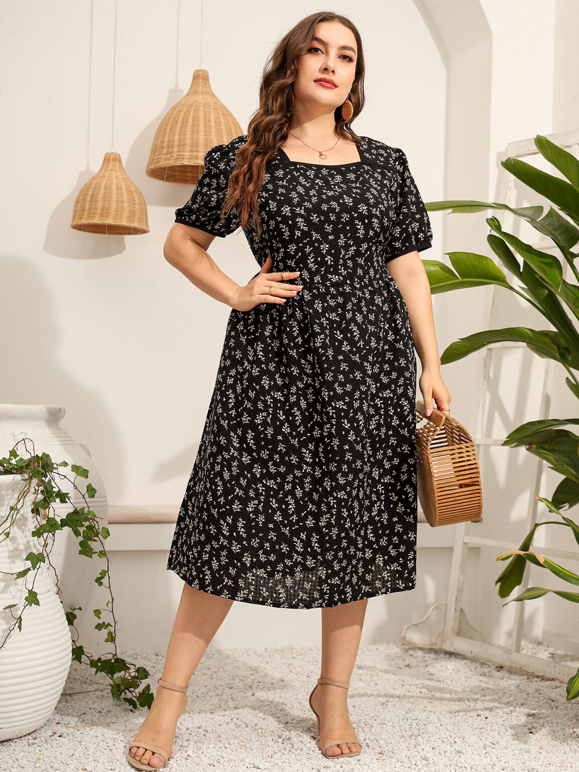 Plus Size Women Printed Short Sleeve Square Collar Slimming Dress - Image 2