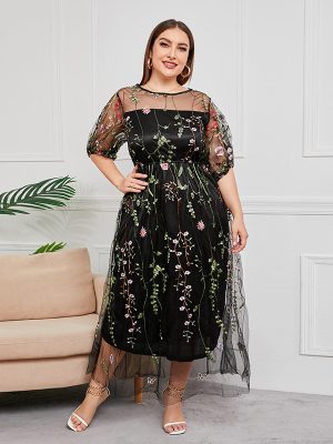 Plus Size French Hepburn Dress Women Mesh Embroidered Banquet Party Maxi Dress