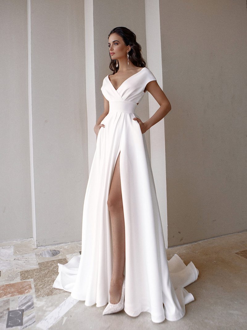 Picture Chest Wrapped Ruffled White Medium Waist Solid Color Office Maxi Dress - Image 4