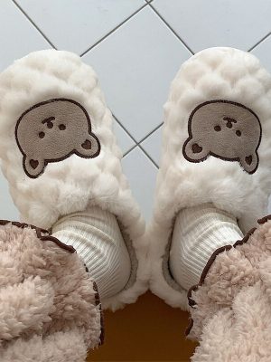 Women’s Cute Bear Slippers Soft Plush Flat Shoes with Non-Slip Bottom for Winter Home Wear