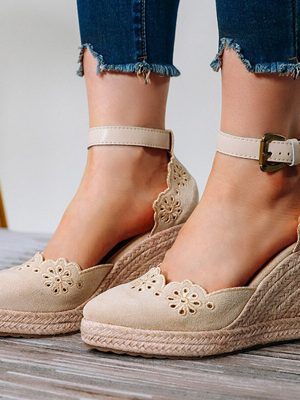 Vanessas Women Wedges Sandals Shoes Hollow Closed Toe Platform Straw Sandals