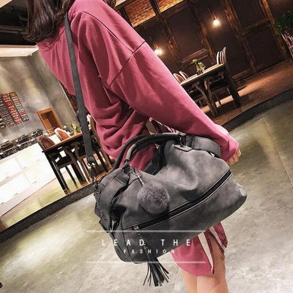 Scrub Shoulder Bags for Women Female Fashion Fur Ball Dames Tassel Lady Vintage Tassel Crossbody Bag - Image 3