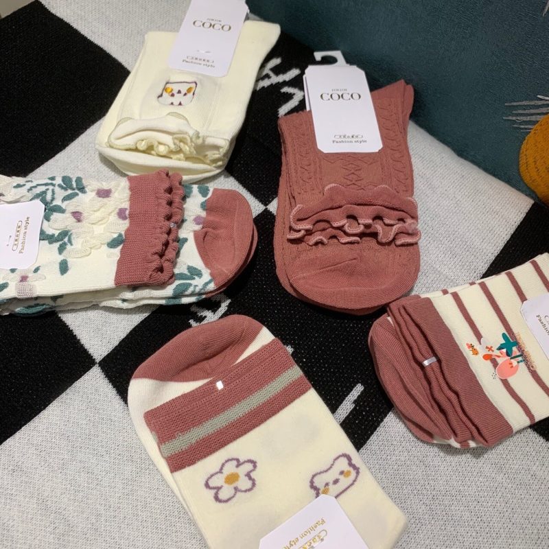 Vanessa's Cute Palace Lolita Style Embroidery Cotton Tube Socks 5 Pairs - Image 2