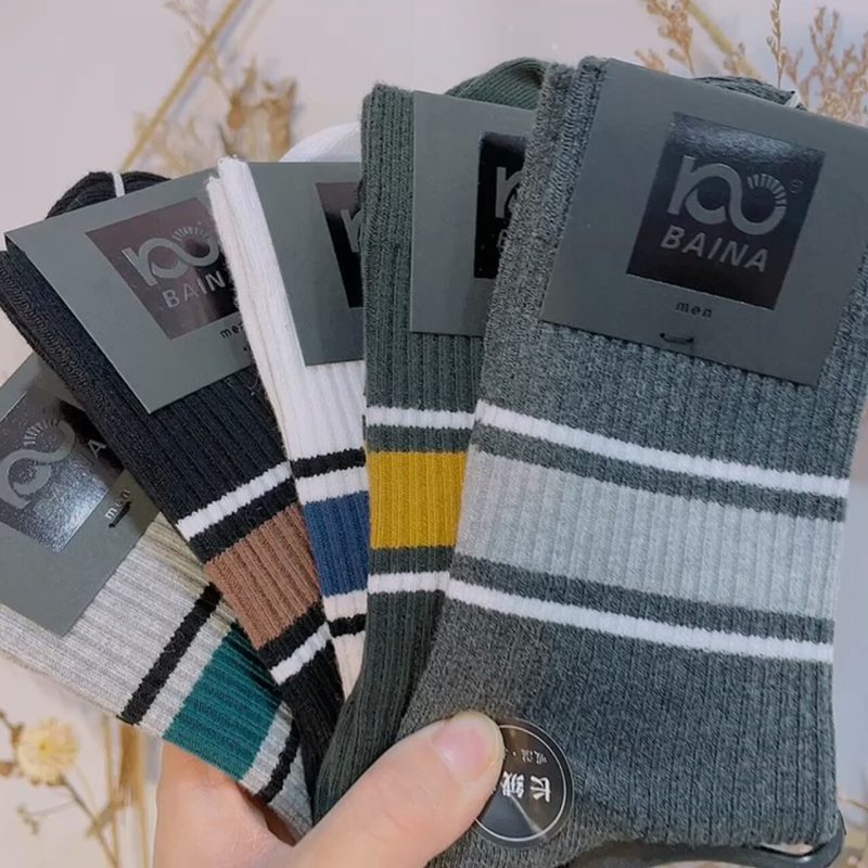5 Pairs Men's Trendy Striped Sports Cotton Middle Tube Socks Black White - Image 3