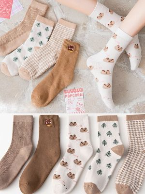 Vanessa’s Winter Socks for Women, Featuring Cute Cartoon Bear Design and Thick Warm Towel Material