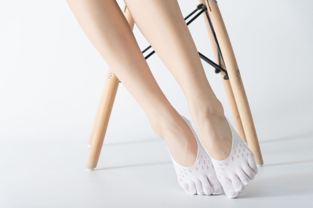 Vanessa's Compression Toe Socks - Yoga Orthopedic Gel Liners - Image 2