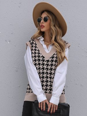 Mid-Length Houndstooth Sweater