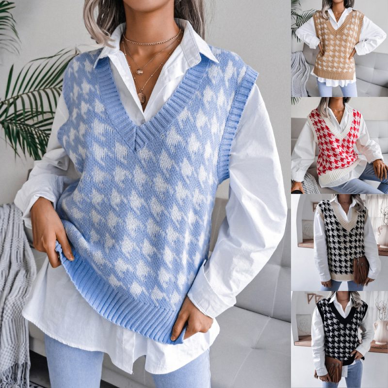 Houndstooth V-neck Knit Vest - Image 5