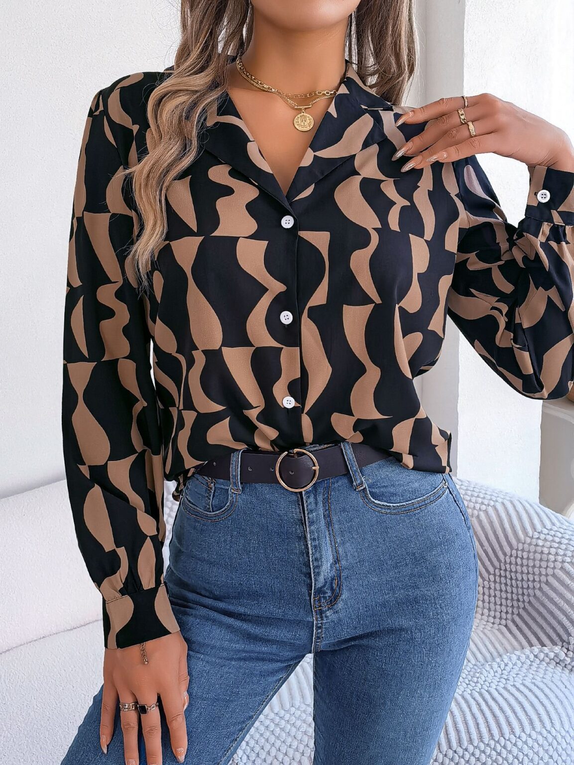 Elegant Contrast Striped Shirt for Autumn - Image 3