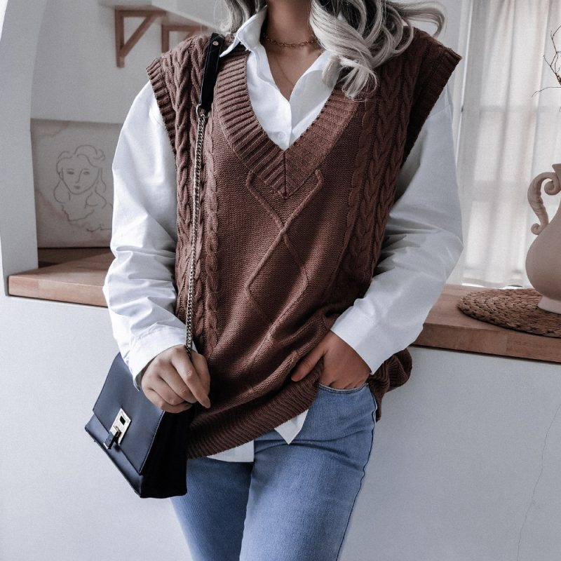 V-neck Twist Knit Vest - Image 7