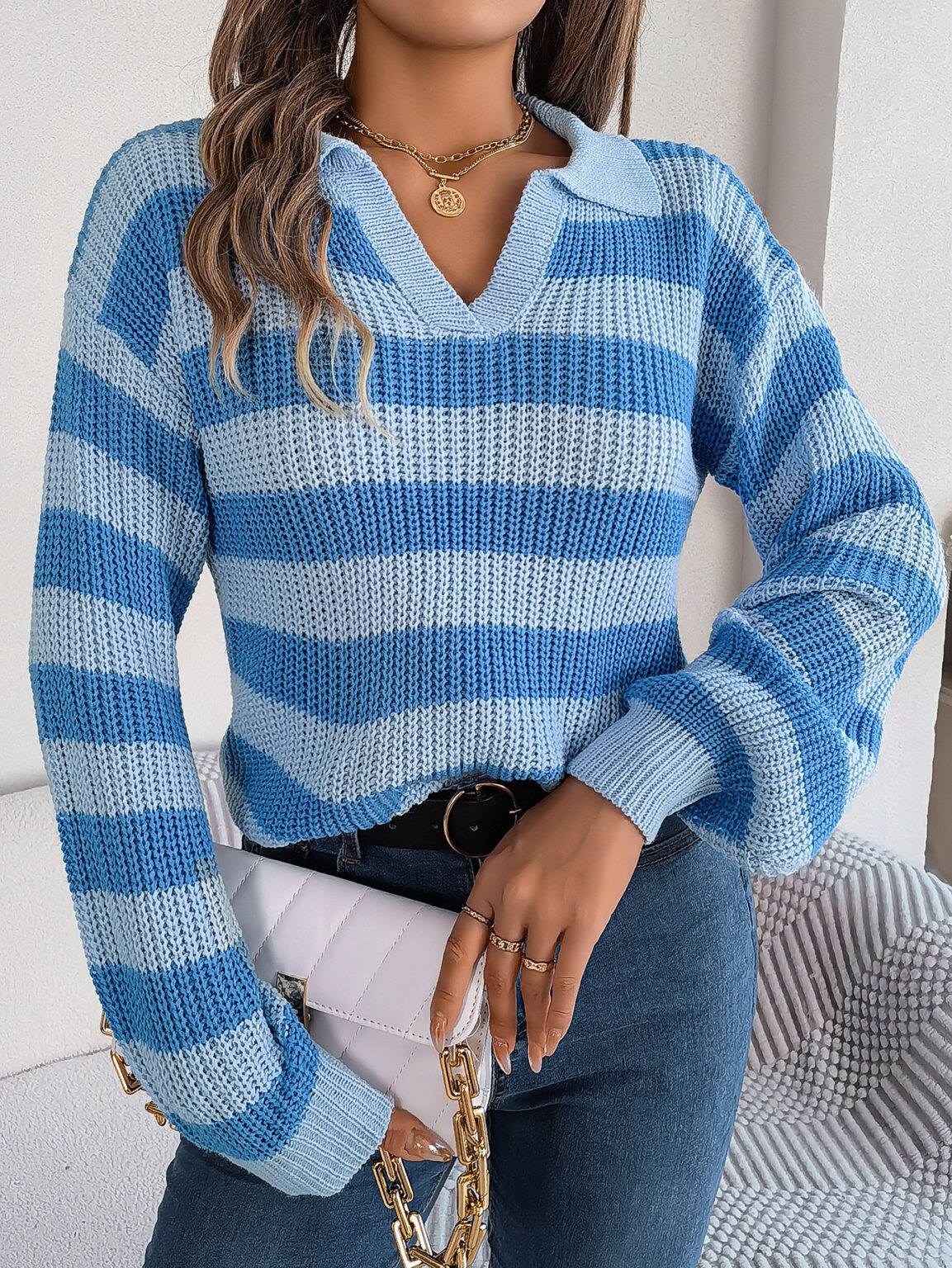 Contrast Color Collared Knit Sweater - Image 4