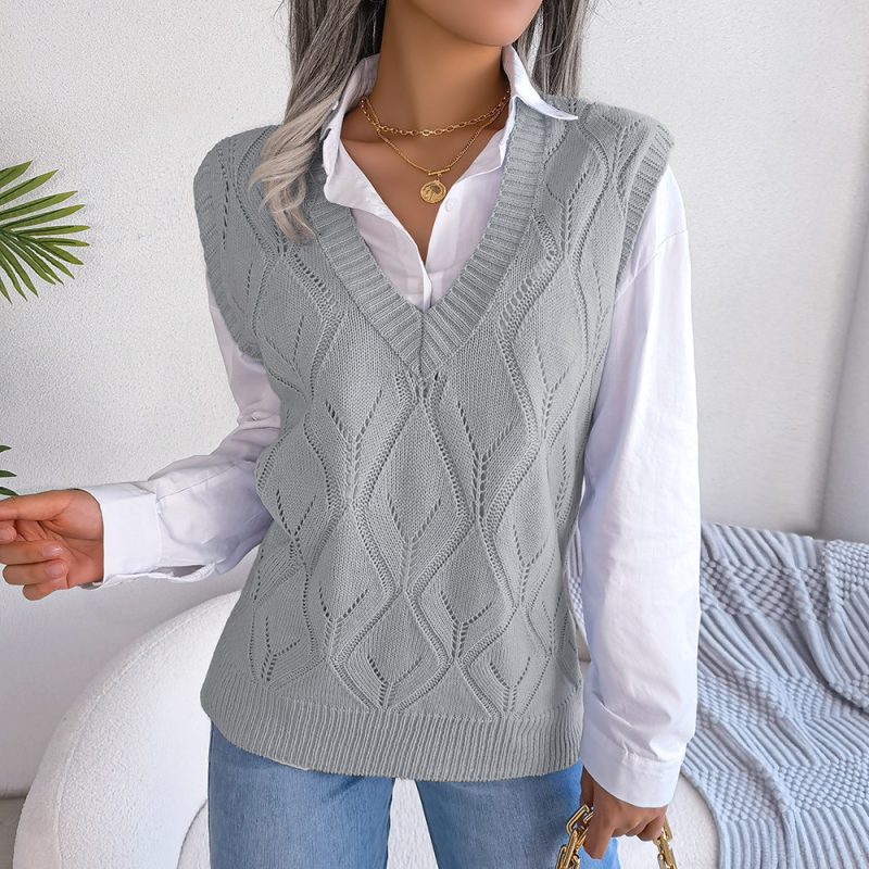 Diamond V-Neck Knitted Vest - Image 10