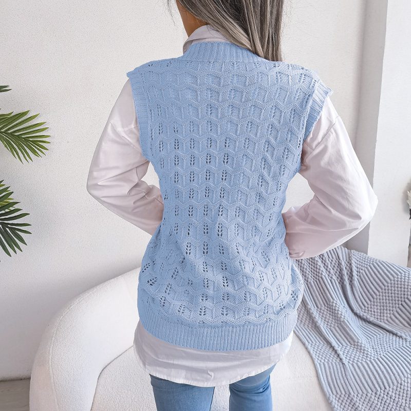 Wavy V-Neck Knitted Vest for Women - Image 9