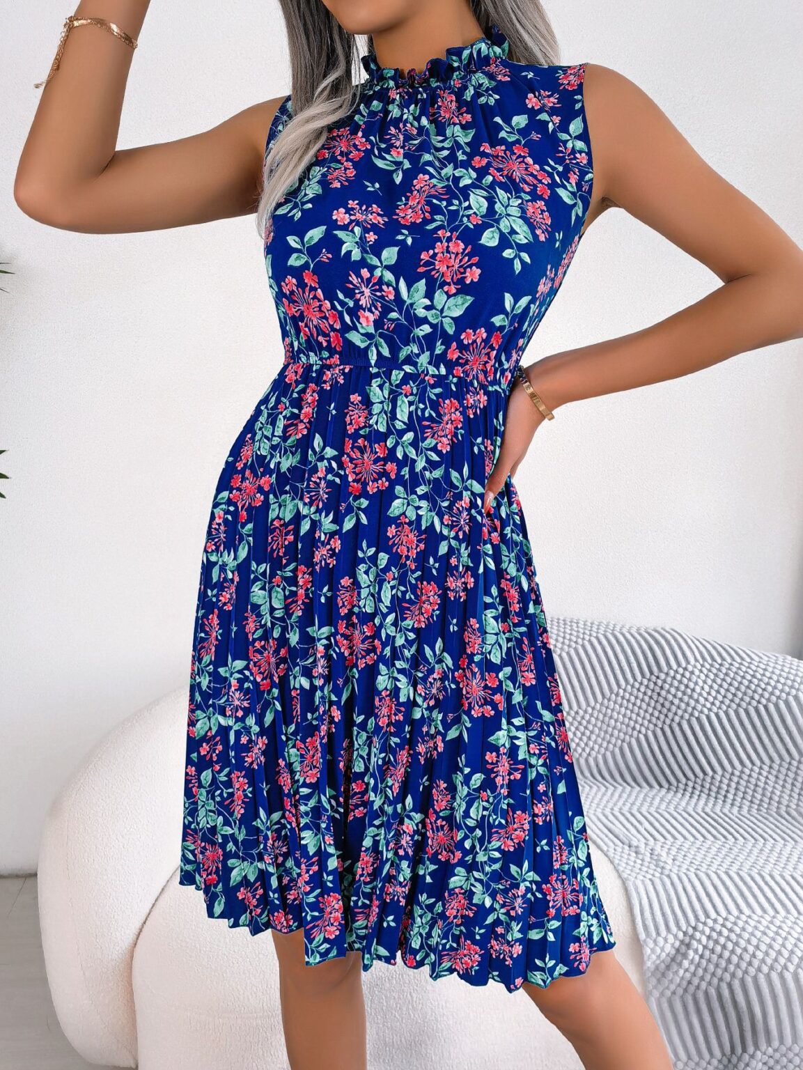 Elegant Floral Cinched Pleated Dress - Image 4