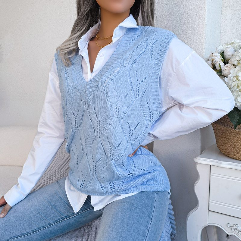 Diamond V-Neck Knitted Vest - Image 7