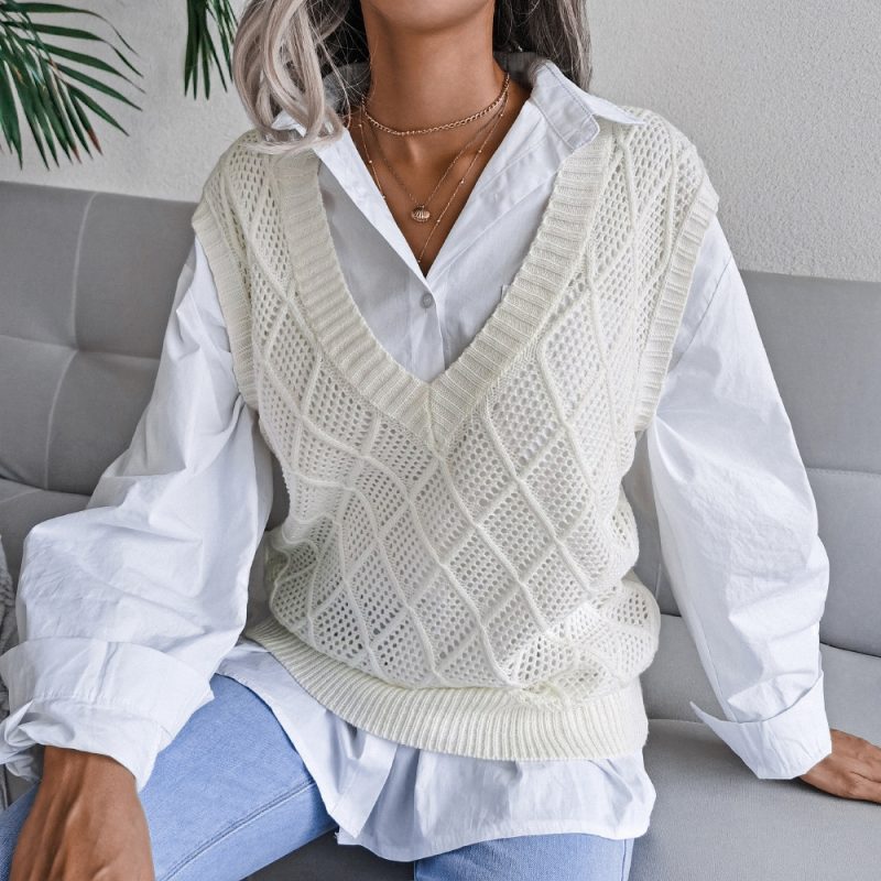 V-neck Rhombus Hollow Vest - Image 4