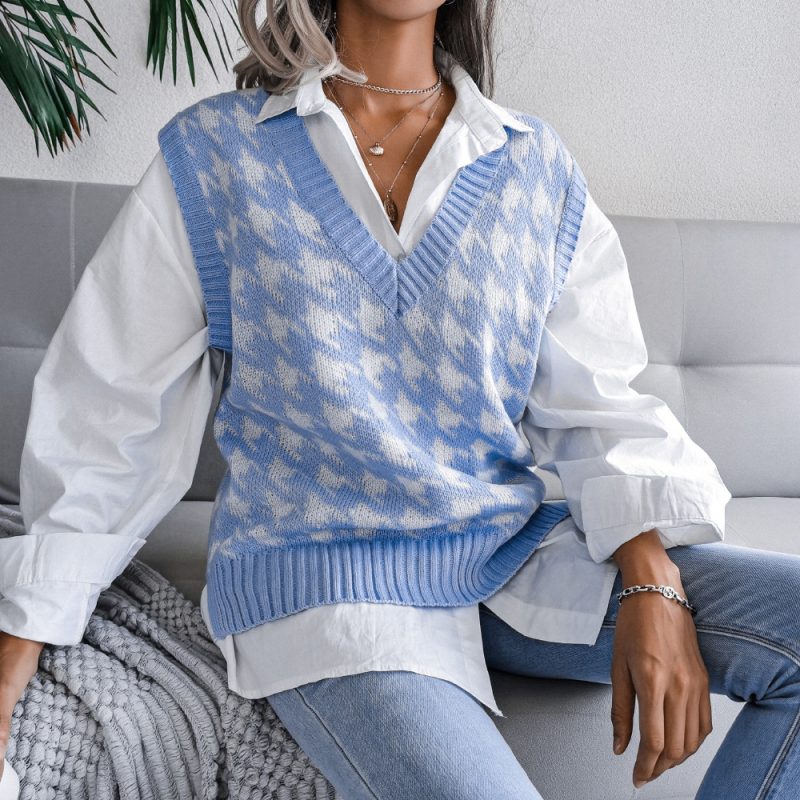 Houndstooth V-neck Knit Vest - Image 8